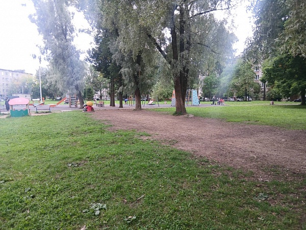2 к.кв в п. Войсковицы, пл. Манина д.1