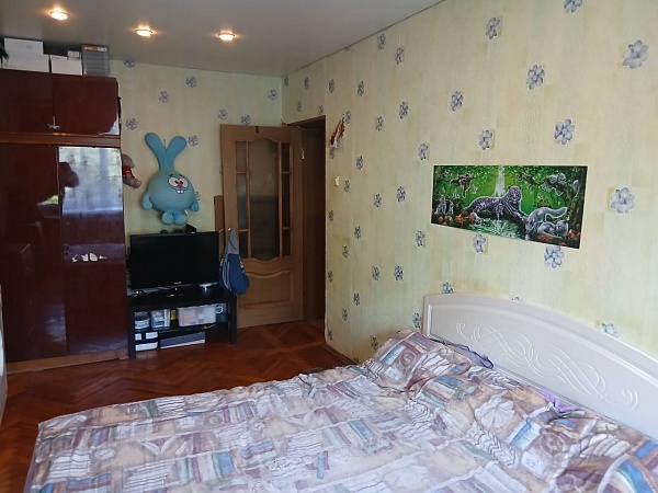 2 к.кв. в п. Н. Учхоз, пл. Усова д.3