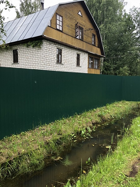 Дом в п. Кобрино СНТ Флора