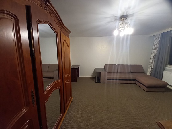 3 к.кв. на пр. Славы д.7 к.2