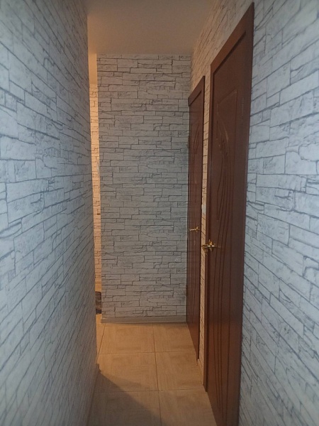 2 к.кв в п. Войсковицы, пл. Манина д.1